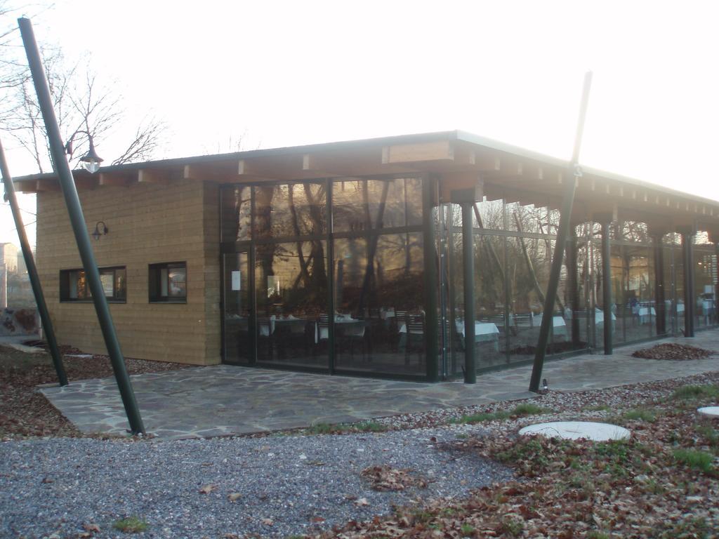 Camping Vila De Sarria Εξωτερικό φωτογραφία